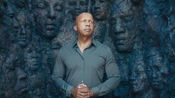 Photo of Bryan Stevenson, JD